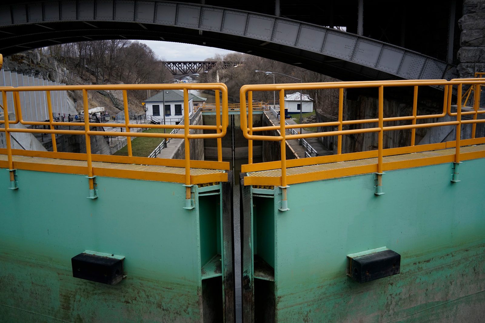 A Closer Look: Navigating the Lockport Locks